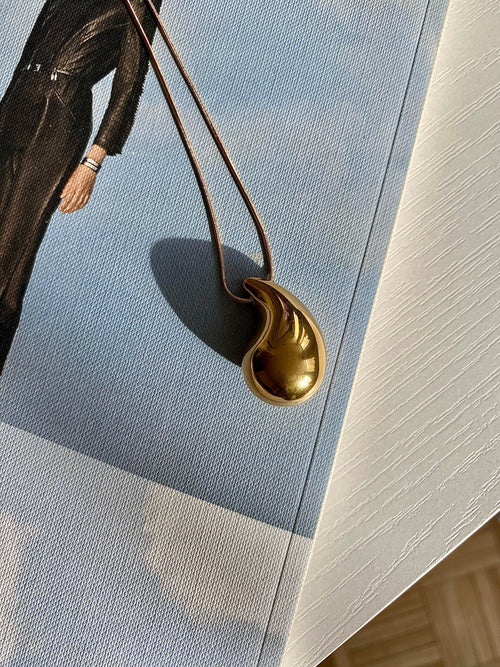 Collier à pendentifs en forme de larme en or - Corail Blanc
