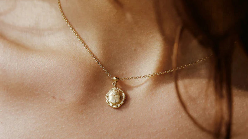 Investing in Gold Jewelry: A Shimmering Choice for Empowered Women
