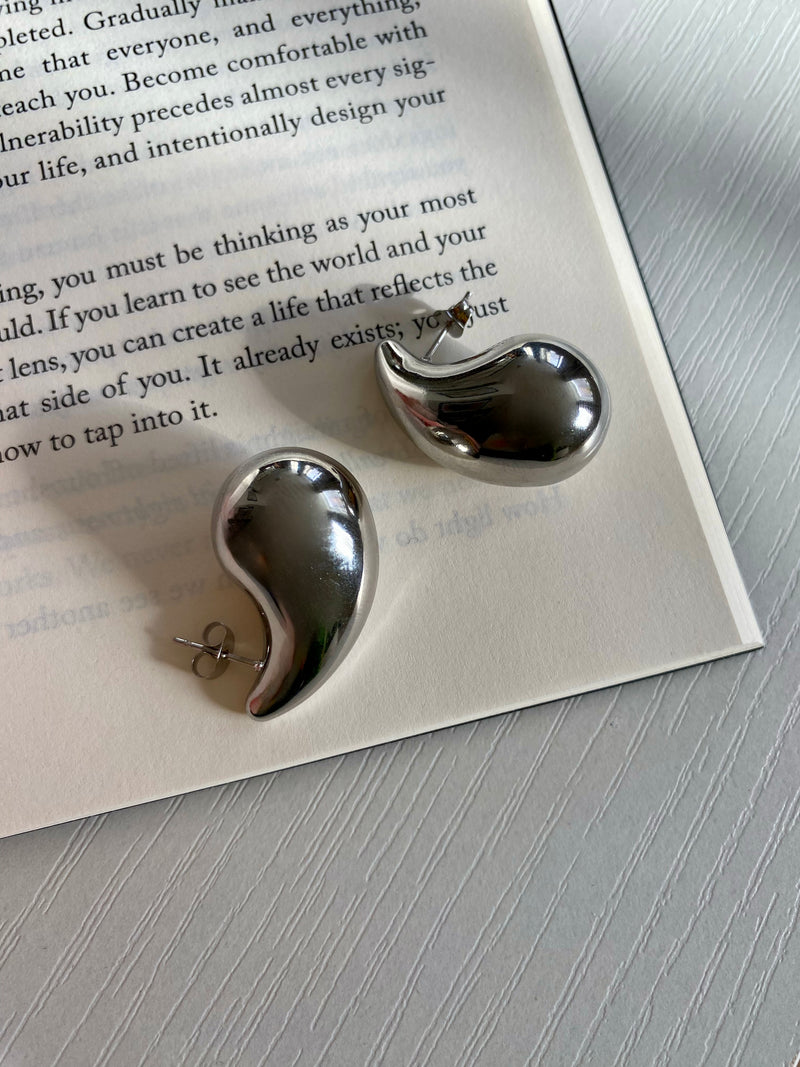 Teardrop Earrings in Silver - Corail Blanc