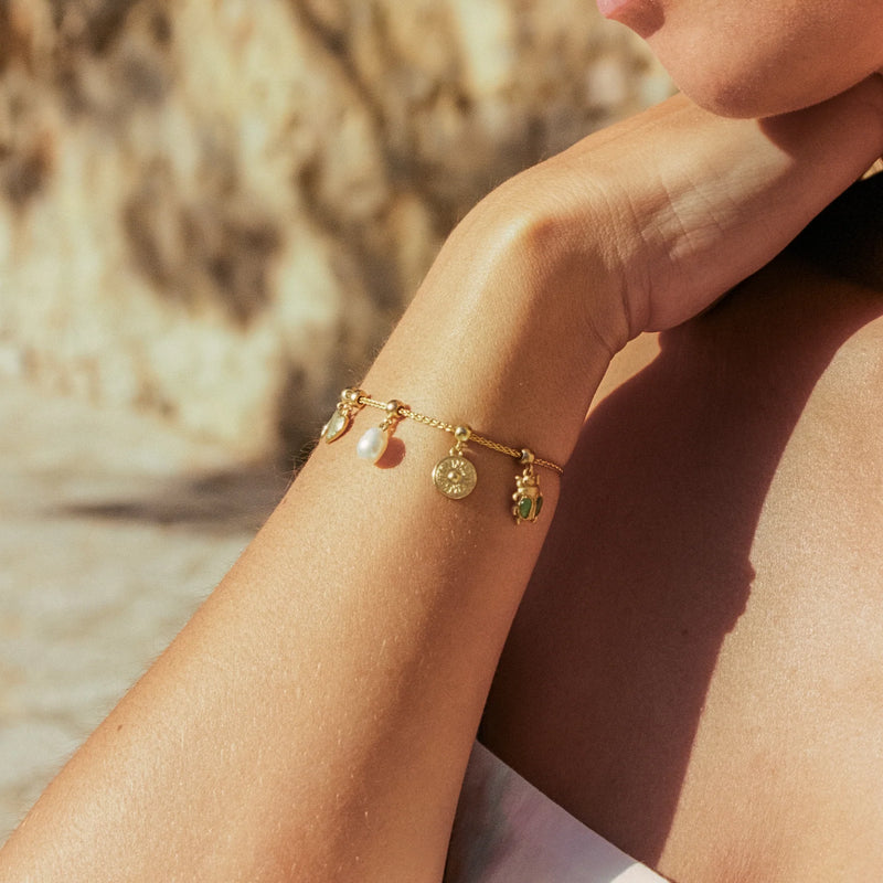 Isis Charm Bracelet - Corail Blanc