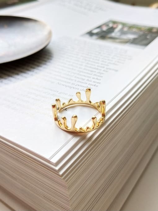 Water Drop Ring in Gold - Corail Blanc