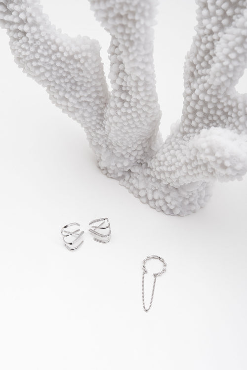 Claw Studs in Silver - Corail Blanc