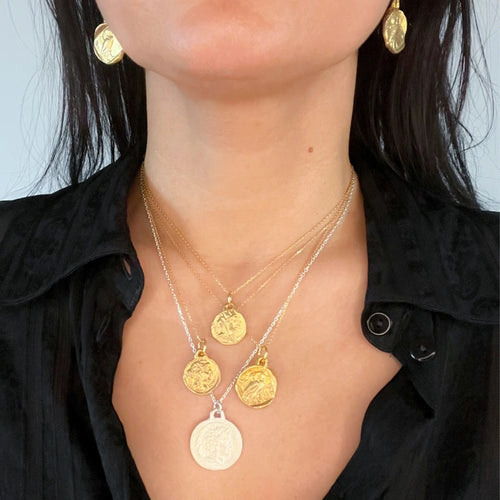 Owl Coin Pendant in Gold - Corail Blanc