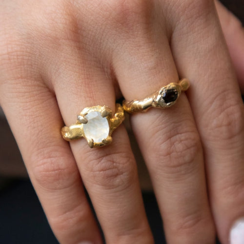 Divinty Moonstone Ring - Corail Blanc