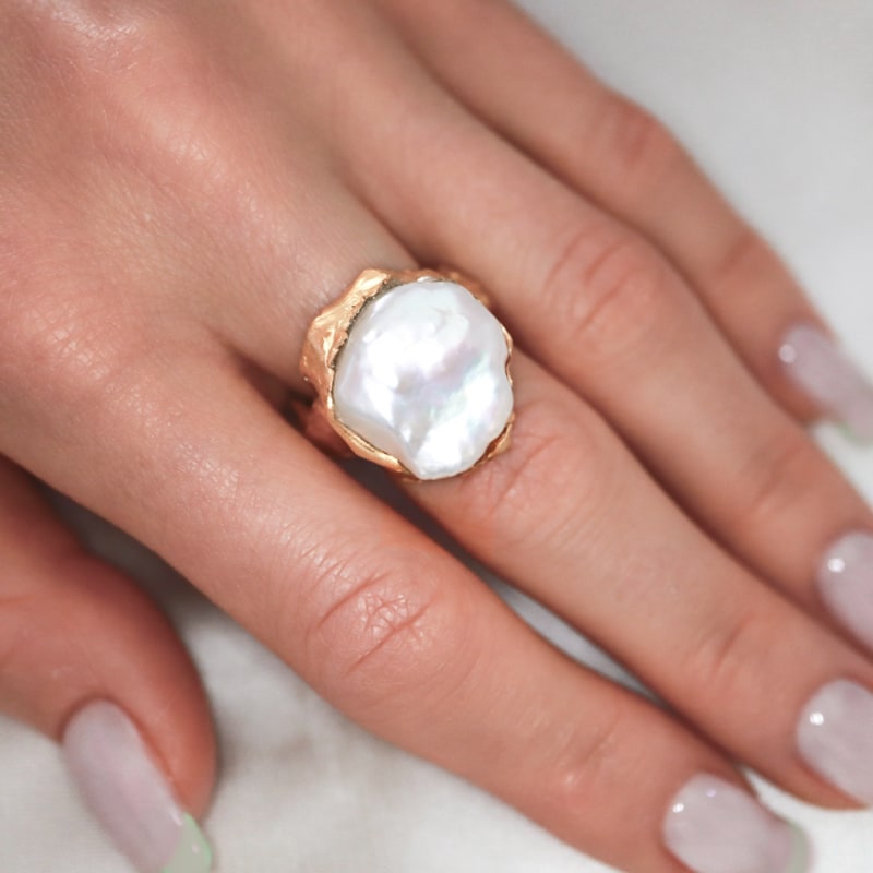 Aurora Pearl Ring - Corail Blanc