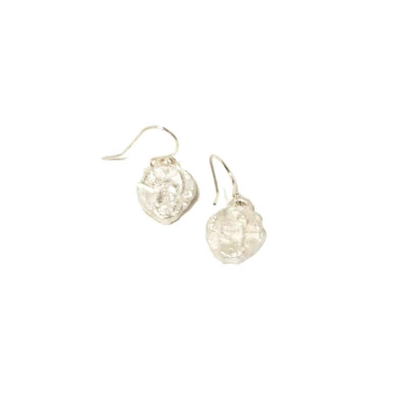 The Goddess of Victory Earrings in Silver - Corail Blanc